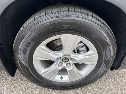 Used 2025 Toyota Grand Highlander FWD image 13