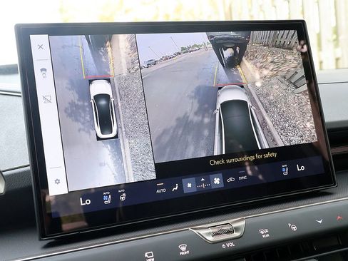 New 2026 Lexus ES 500e AWD/4WD image 22