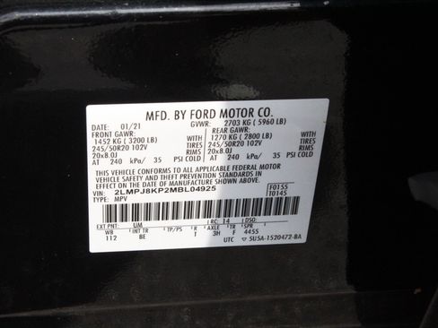 Used 2021 Lincoln Nautilus Reserve w/ Cargo Utility Package AWD/4WD image 35