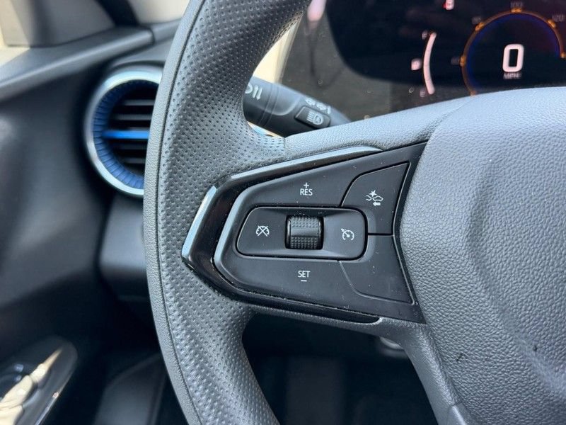 Used 2025 Chevrolet Trax LT FWD image 10