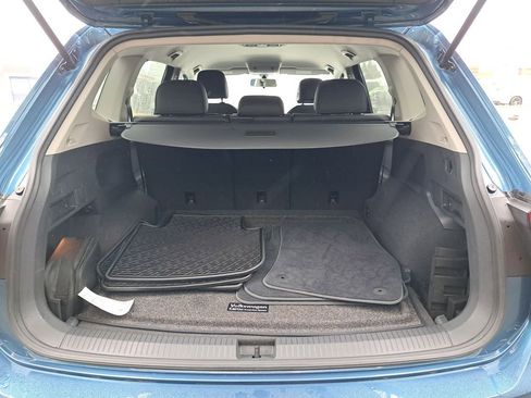 Used 2019 Volkswagen Tiguan SE image 19