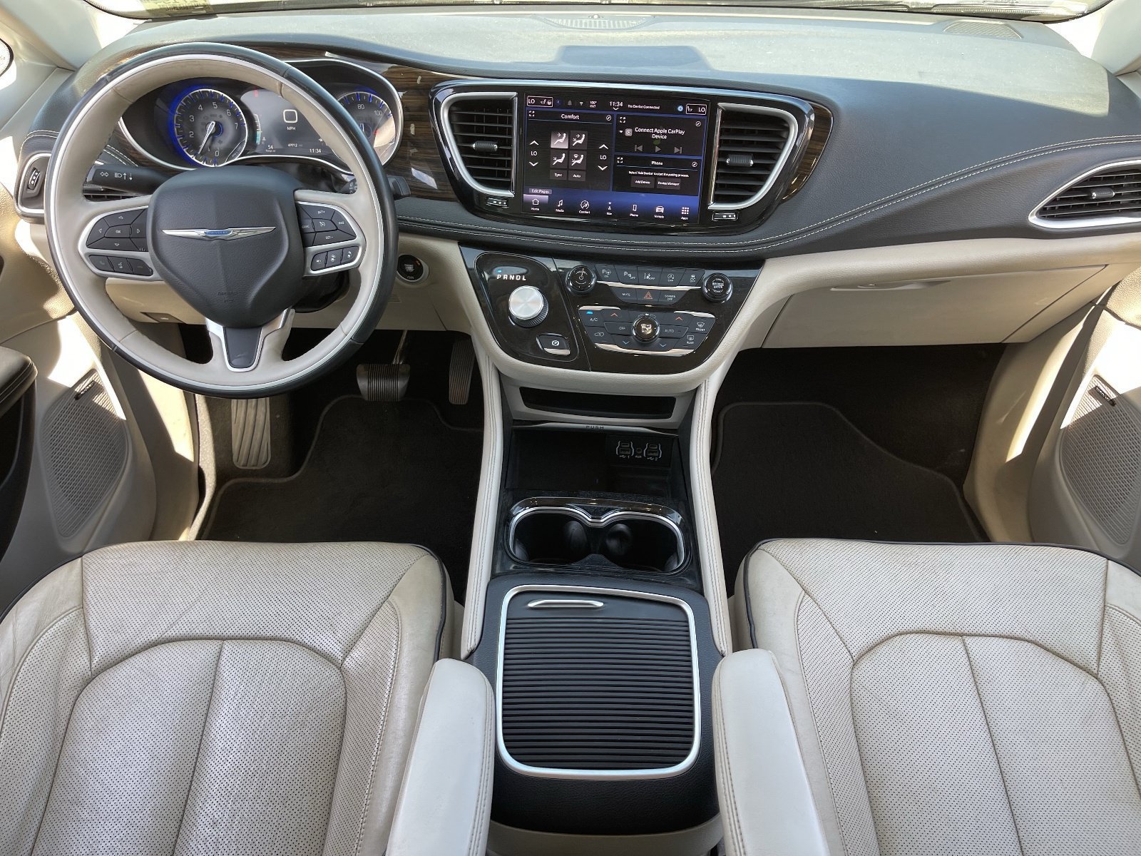 Used 2021 Chrysler Pacifica Limited w/ Premium & Safety Sphere Group AWD/4WD image 17