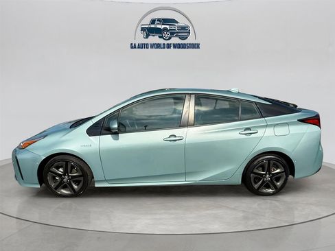 Used 2019 Toyota Prius XLE image 5