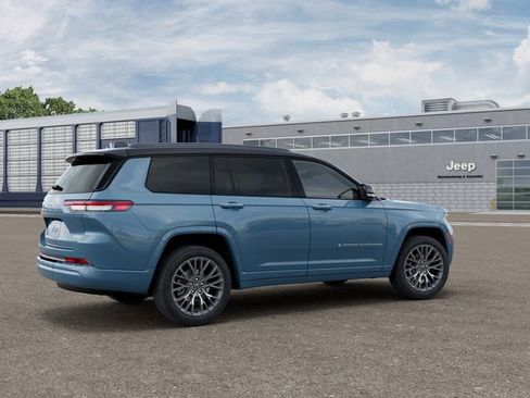 New 2026 Jeep Grand Cherokee L Summit AWD/4WD image 5
