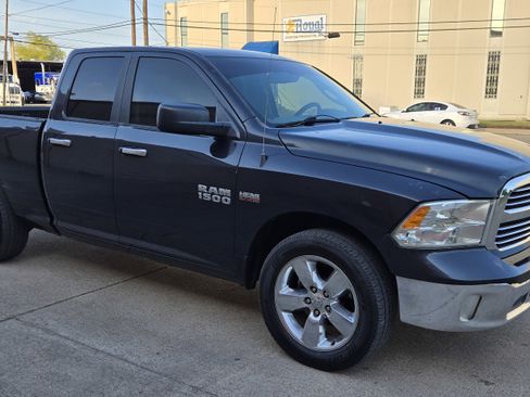 Used 2014 RAM 1500 Big Horn RWD image 11