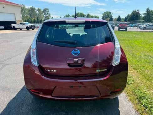 Used 2017 Nissan Leaf S w/ Charge Package FWD image 2
