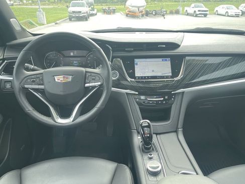 Certified 2024 Cadillac XT6 Premium Luxury w/ LPO, Floor Liner Package AWD/4WD image 11