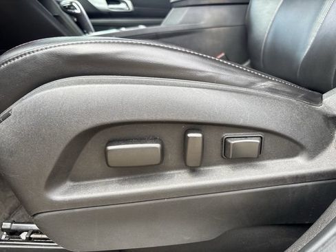 Used 2011 GMC Terrain SLT FWD image 22