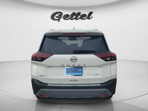 Used 2022 Nissan Rogue SV w/ SV Premium Package FWD image 10