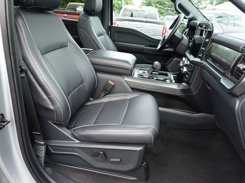 Used 2025 Ford F150 Lariat AWD/4WD image 37