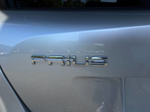 Used 2016 Toyota Prius Four w/ Advanced Technology Package FWD image 46