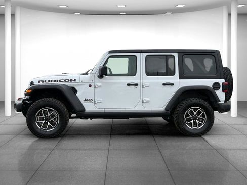 Used 2024 Jeep Wrangler Unlimited Rubicon image 4