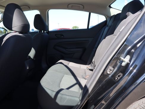 Used 2024 Nissan Altima 2.5 SV image 10