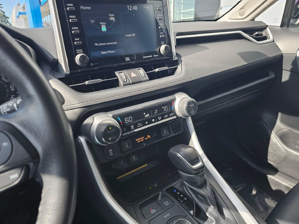 Used 2021 Toyota RAV4 XLE Premium AWD/4WD image 27