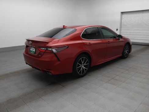 Used 2021 Toyota Camry SE FWD image 10
