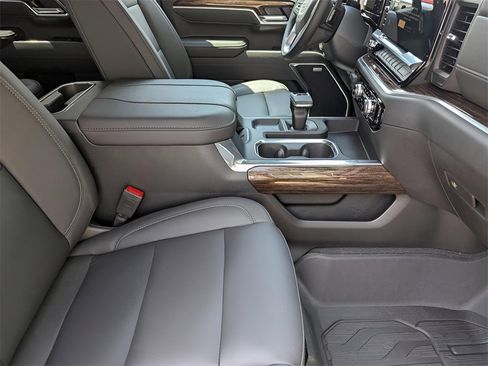 New 2026 GMC Sierra 1500 Elevation w/ Elevation Premium Package image 19