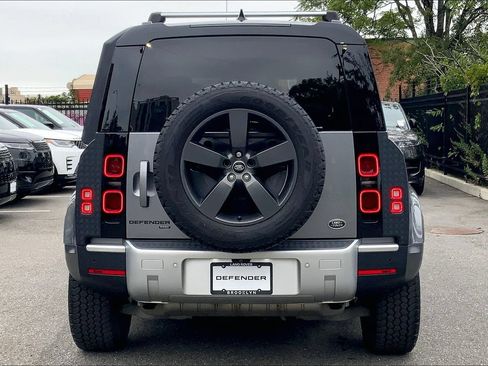 Certified 2023 Land Rover Defender 110 SE AWD/4WD image 4