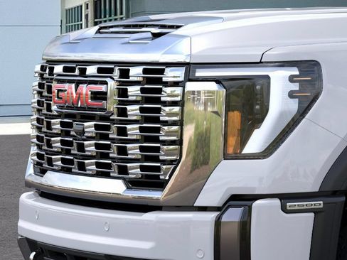 New 2026 GMC Sierra 2500 Denali AWD/4WD image 33