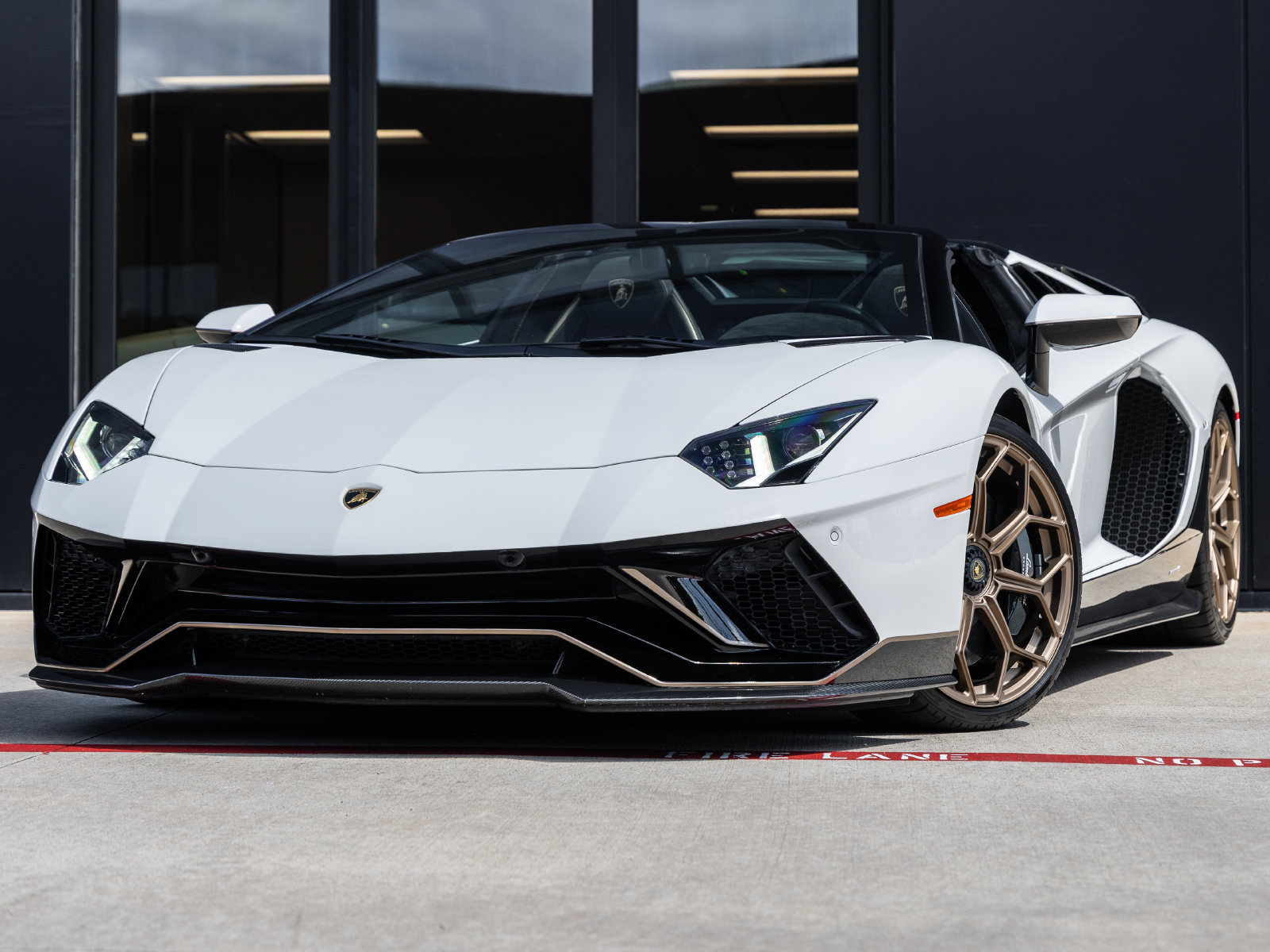 Used 2022 Lamborghini Aventador LP 780-4 Ultimae AWD/4WD image 1