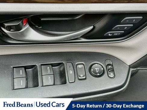 Used 2018 Honda CR-V Touring image 23