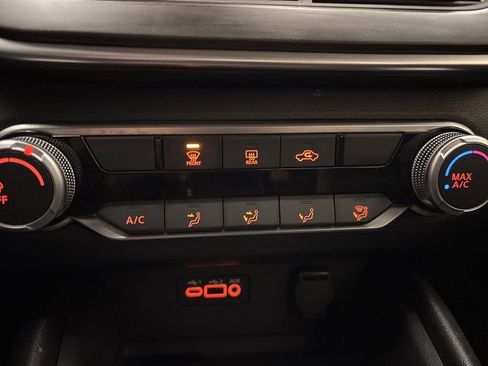 Used 2025 Nissan Altima 2.5 SV image 18