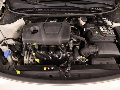 Used 2019 Kia Rio S image 18