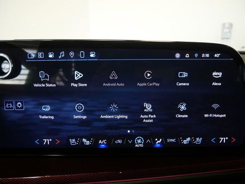 Used 2024 Chevrolet Traverse RS w/ LPO, Floor Liner Package AWD/4WD image 20