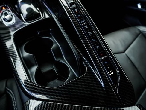 Used 2024 Chevrolet Corvette Stingray Preferred Cpe w/ Battery Protection Package RWD image 18