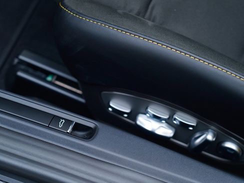 Used 2025 Porsche 718 Boxster Spyder RS image 16