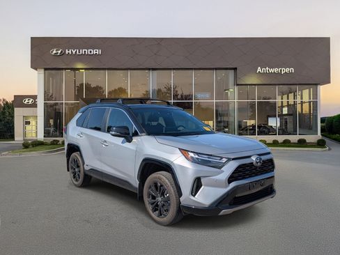 Used 2023 Toyota RAV4 XSE AWD/4WD image 1