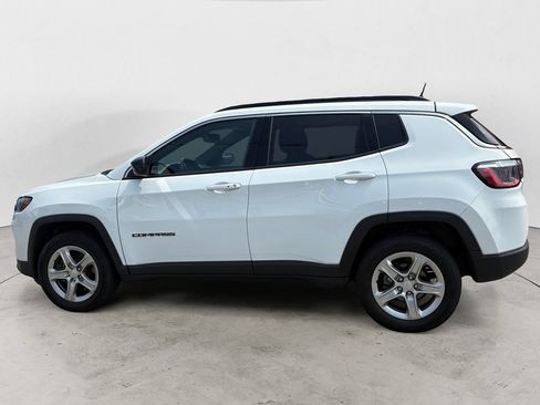 Used 2023 Jeep Compass Latitude AWD/4WD image 6