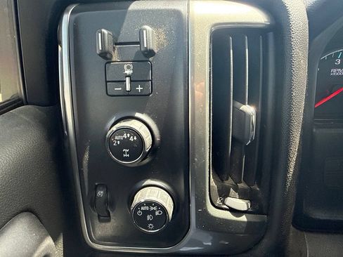 Used 2018 Chevrolet Silverado 1500 LT w/ All Star Edition AWD/4WD image 15