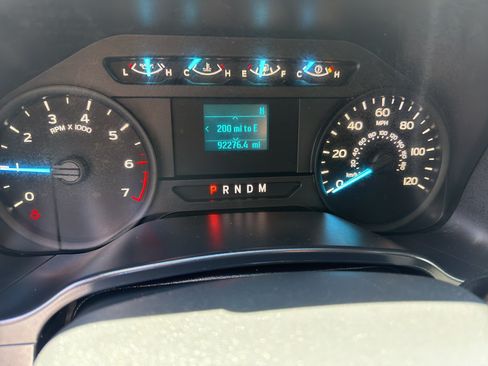 Used 2020 Ford F150 XL w/ Trailer Tow Package RWD image 14