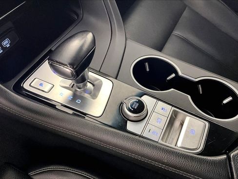 Used 2020 Genesis G70 2.0T image 15