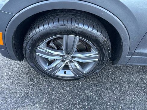 Used 2020 Volkswagen Tiguan SEL w/ 3rd Row Seat Package image 13