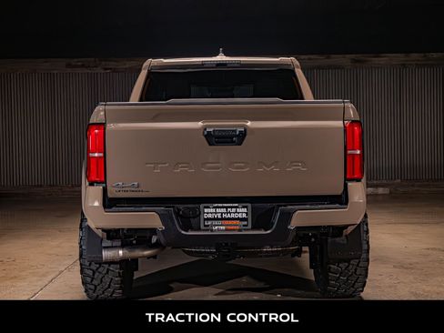 Used 2026 Toyota Tacoma TRD Sport AWD/4WD image 8