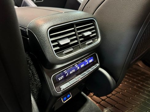 Used 2026 Mercedes-Benz GLS 450 4MATIC image 35