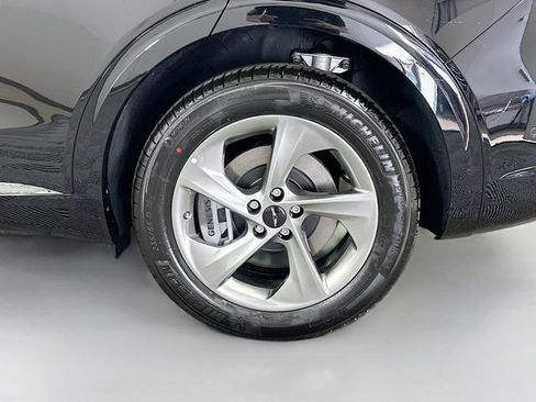 New 2026 Genesis GV70 2.5T Advanced AWD/4WD image 23