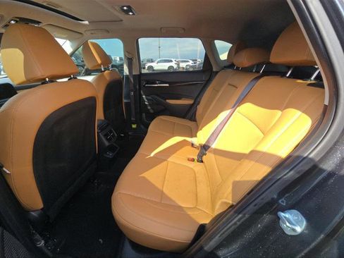 Used 2025 Kia Seltos EX w/ EX Sunroof Package FWD image 7