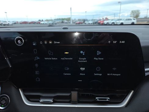 Used 2025 Chevrolet Equinox LT image 17