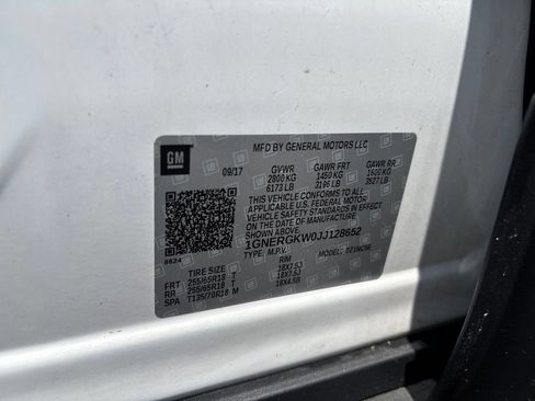 Used 2018 Chevrolet Traverse LT FWD image 22