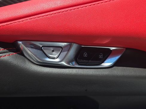 Used 2025 Chevrolet Corvette Stingray Preferred Cpe RWD image 26
