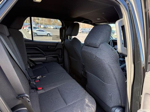 New 2025 Toyota 4Runner SR5 image 7