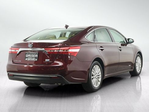 Used 2014 Toyota Avalon Limited FWD image 5