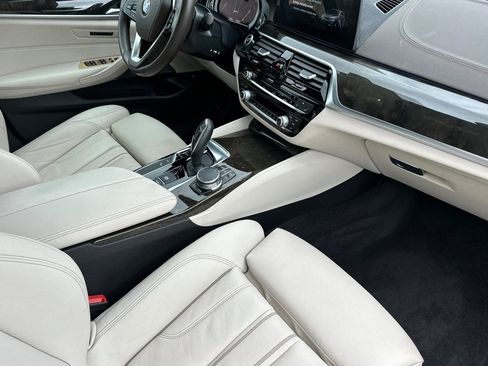 Used 2018 BMW 530e 530e iPerformance image 19