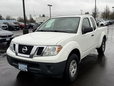 Used 2019 Nissan Frontier S image 4