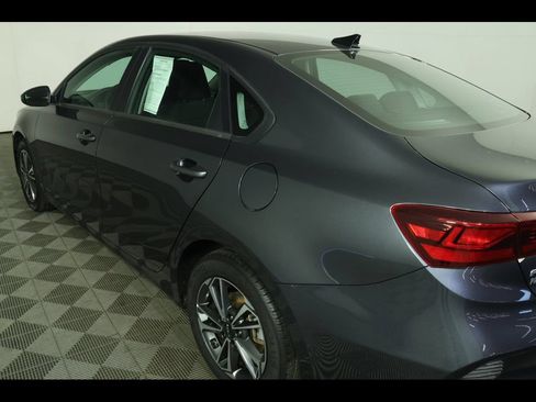 Used 2024 Kia Forte LXS FWD image 16