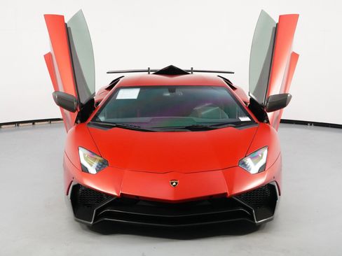 Used 2017 Lamborghini Aventador S image 54