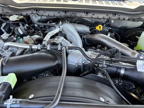New 2026 Ford F350 Platinum w/ FX4 Off-Road Package AWD/4WD image 25