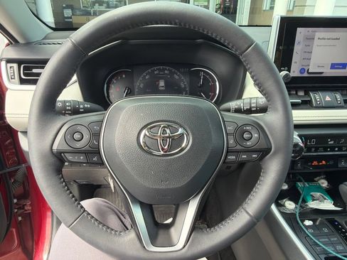 Used 2023 Toyota RAV4 XLE Premium AWD/4WD image 13